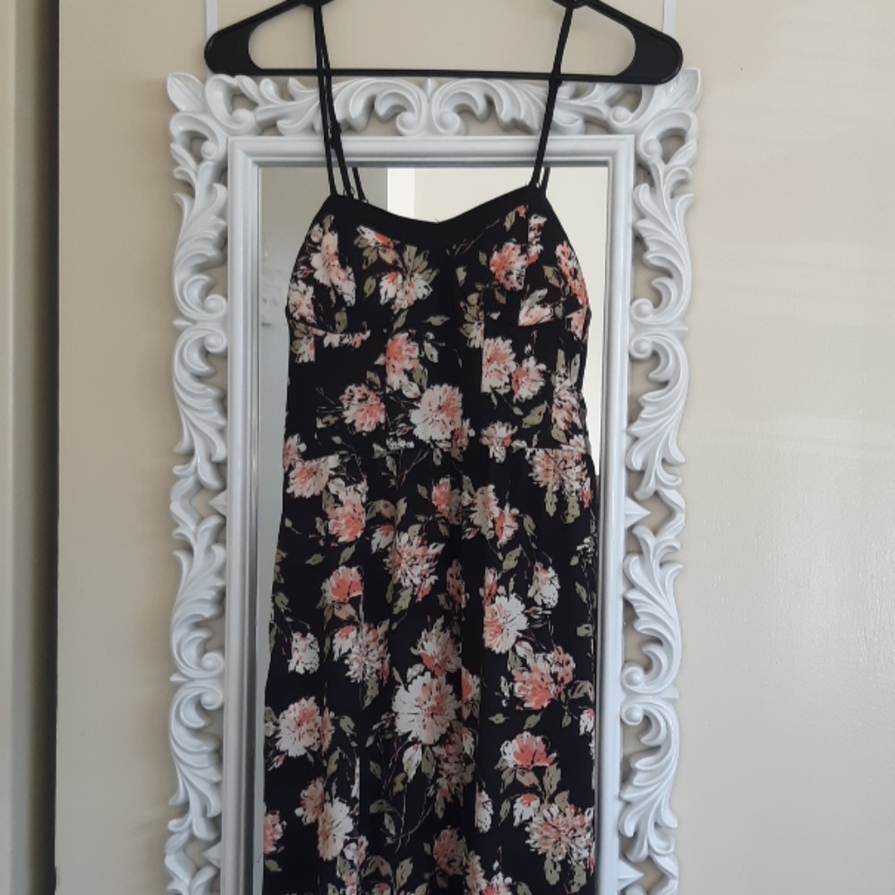 Floral maxi dress NWT